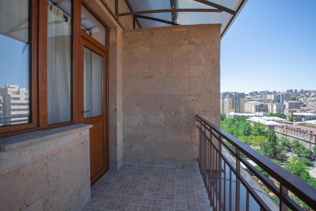 Stay Inn Apartments On Amiryan 4-6 Yerevan Exterior photo